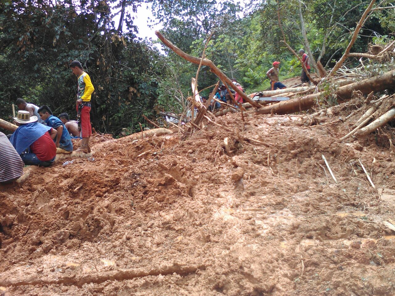 Falla Geol Gica Amenaza A Mil Personas En Molagavita Rcn Radio