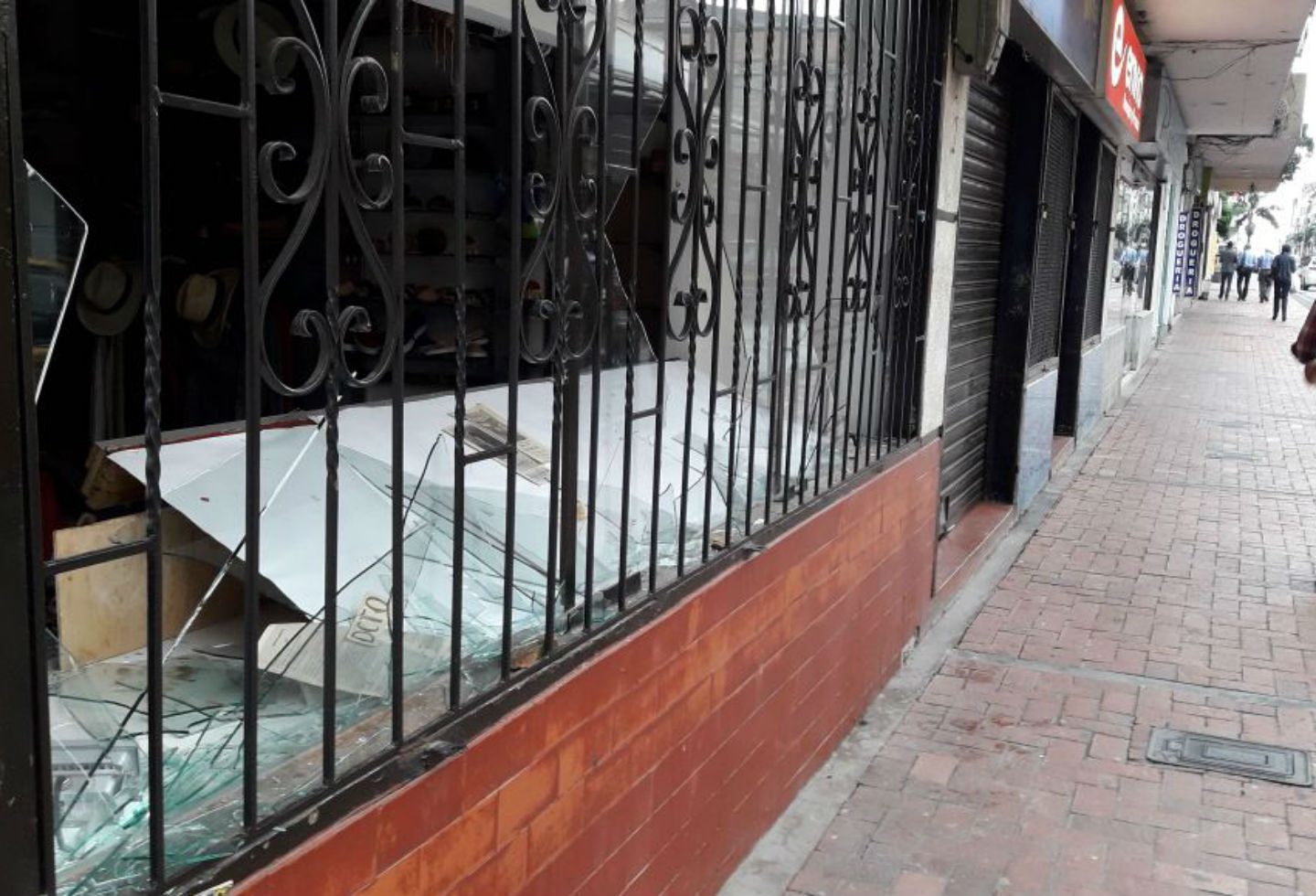 Saqueos en Calarcá Saqueos en Calarcá