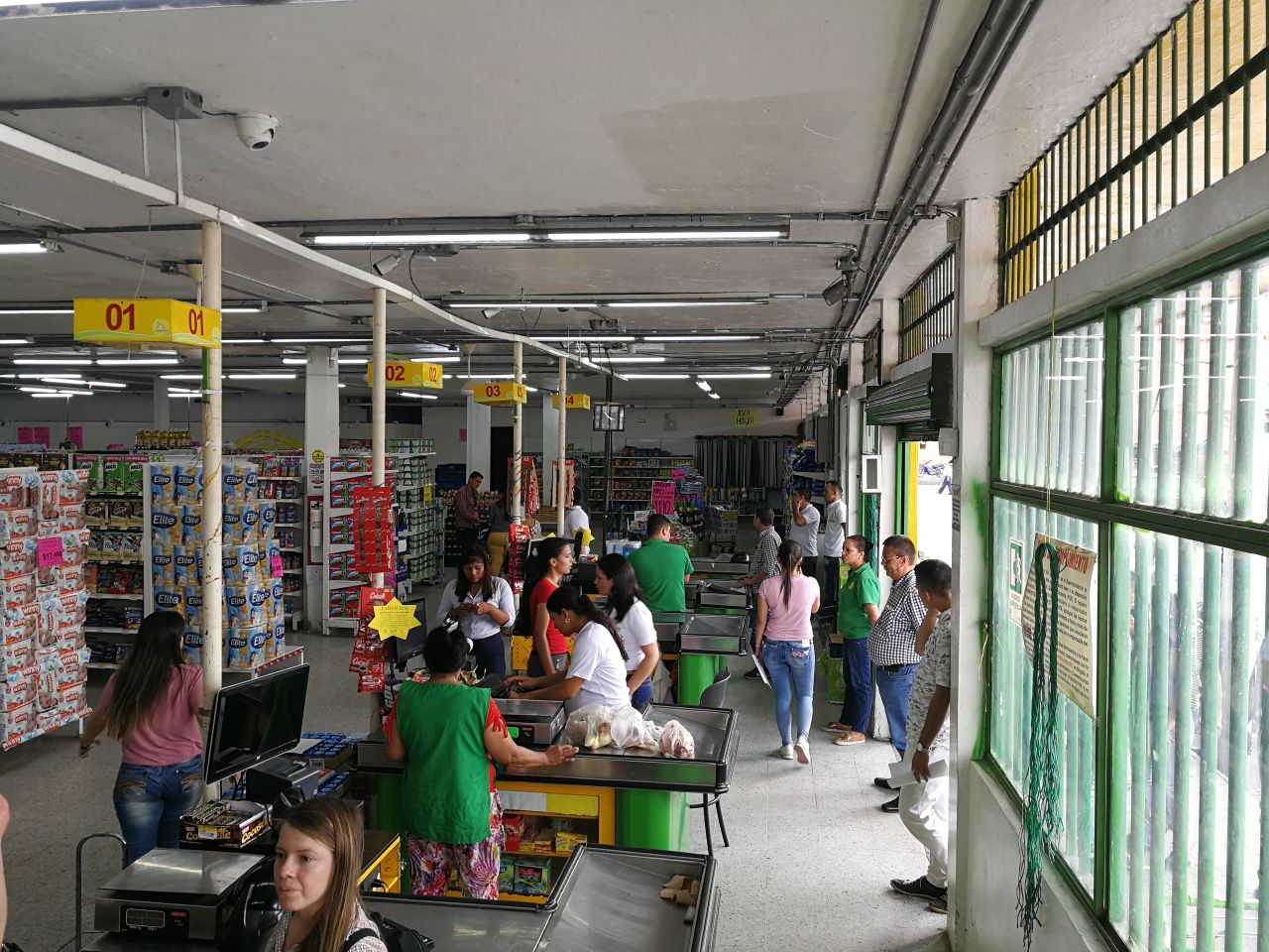 Supermercados al servicios de las Farc. Supermercados al servicios de las Farc.