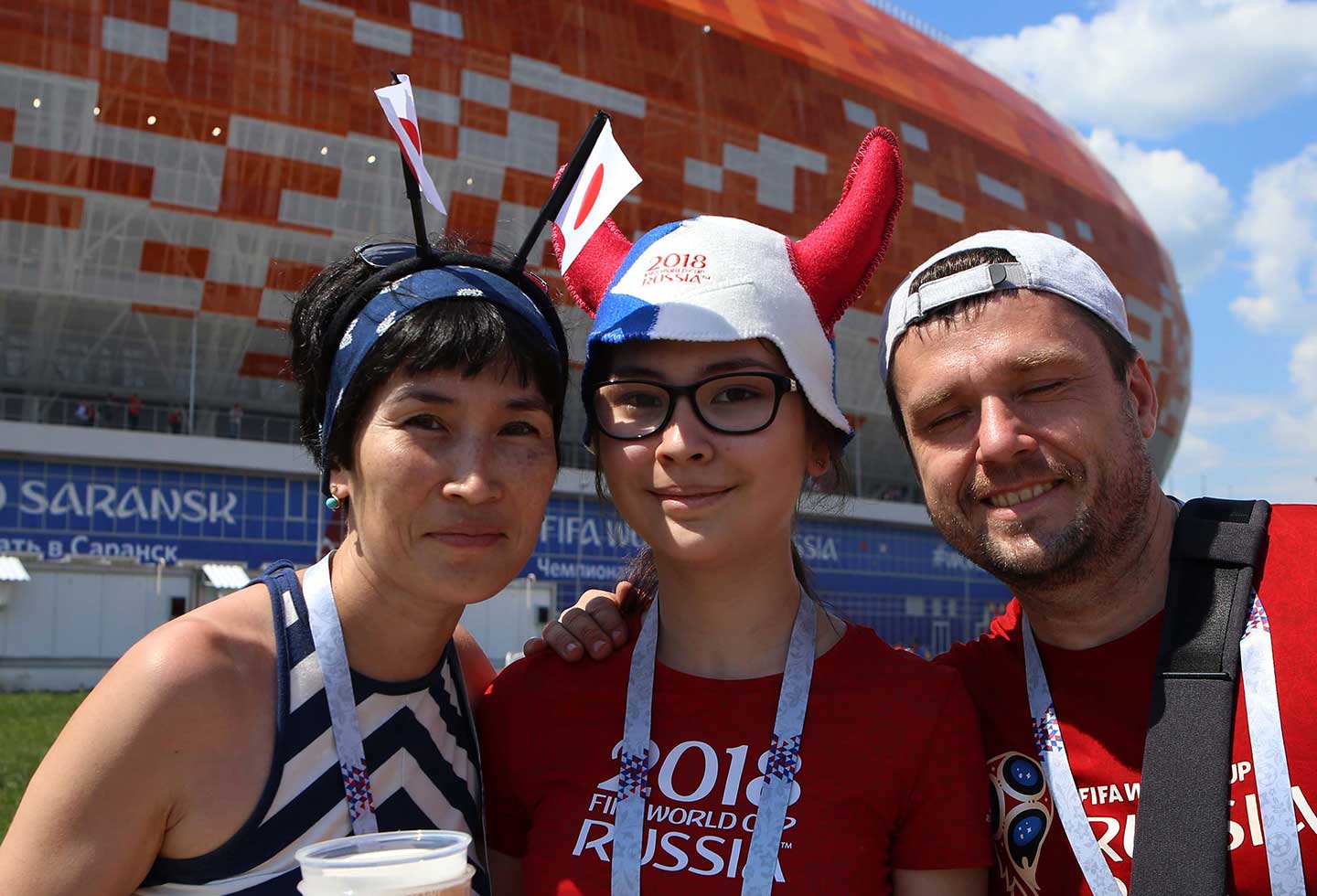 Hinchas acompañan a Japón