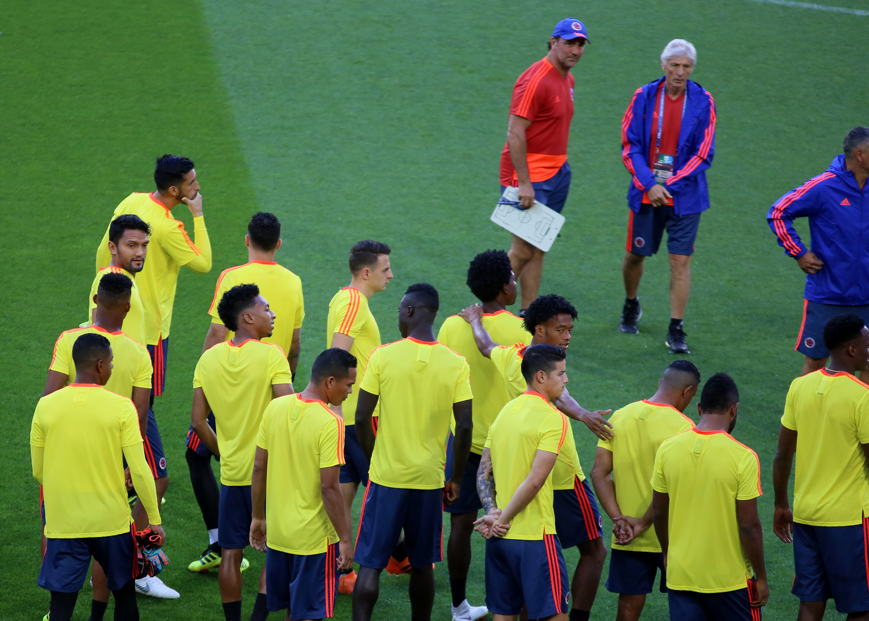 Pékerman ultimando detalles en el estrenamiento
