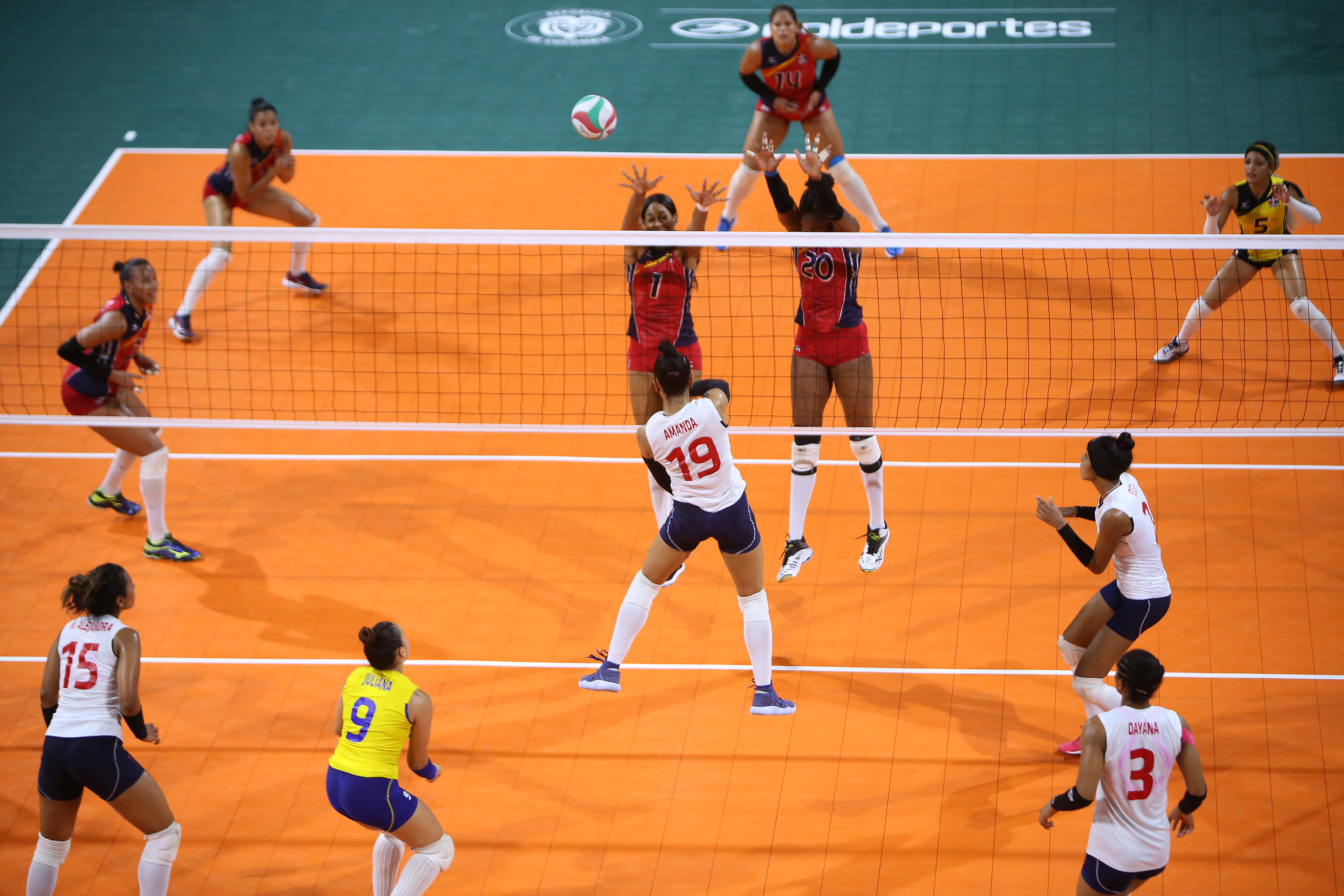 Las colombianas cumplieron un destacado papel en el voleibol femenino de los centroamericanos