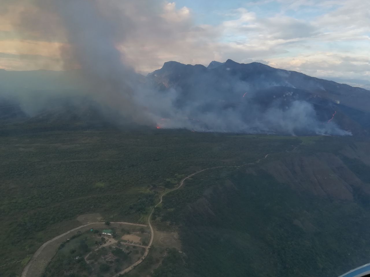 Incendio forestal en Nilo, Cundinamarca.