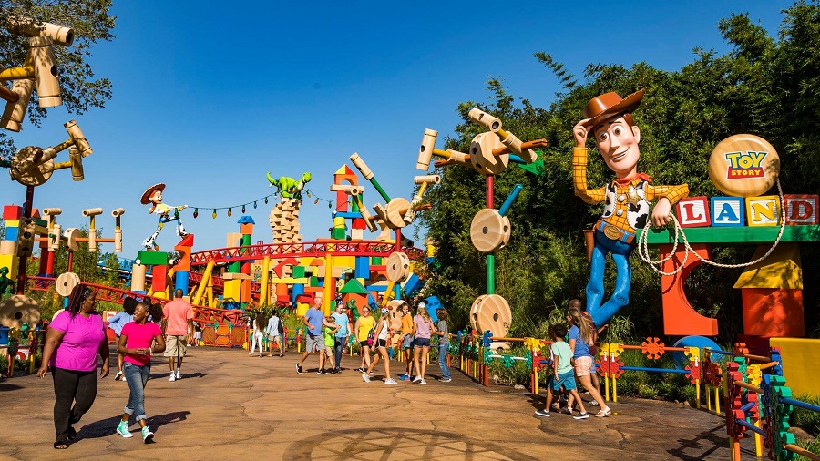 Disney abre su nueva atracción tempatica Toy Story Land