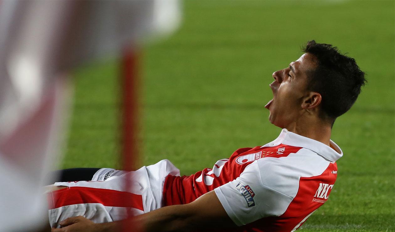 Diego Gustastavino celebra el tercer gol de Santa Fe ante Alianza Petrolera