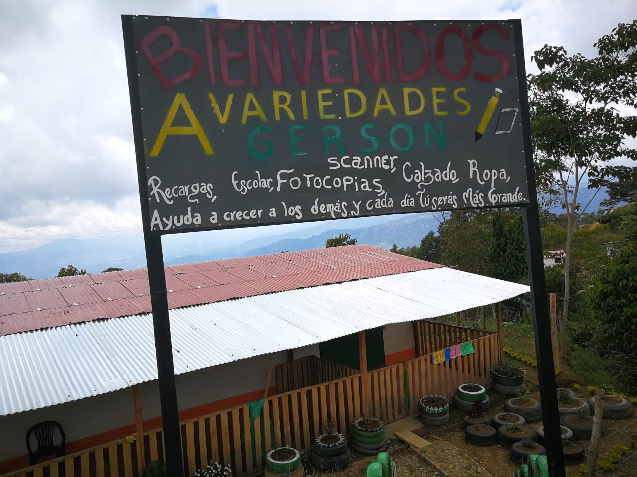 Pequeño negocio en zona de reincorporación Icononzo
