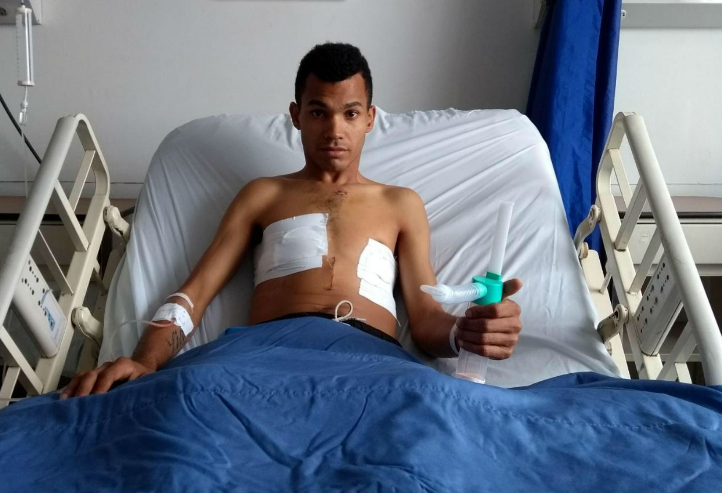 El joven fue atacado en un intento de robo de un celular.