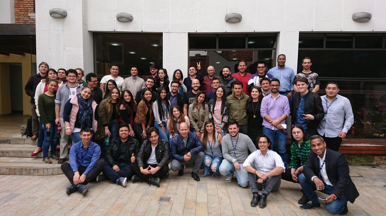 El equipo digital de RCN Radio El Sistema integrado digital de RCN Radio recibió medalla de Bronce en el SND.