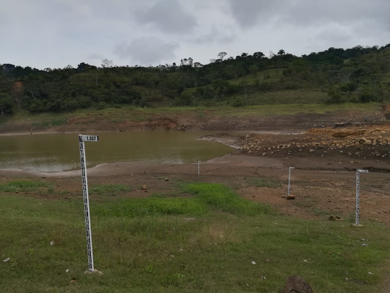 Embalse La Honda, se encuentra sin agua por las altas temperaturas.