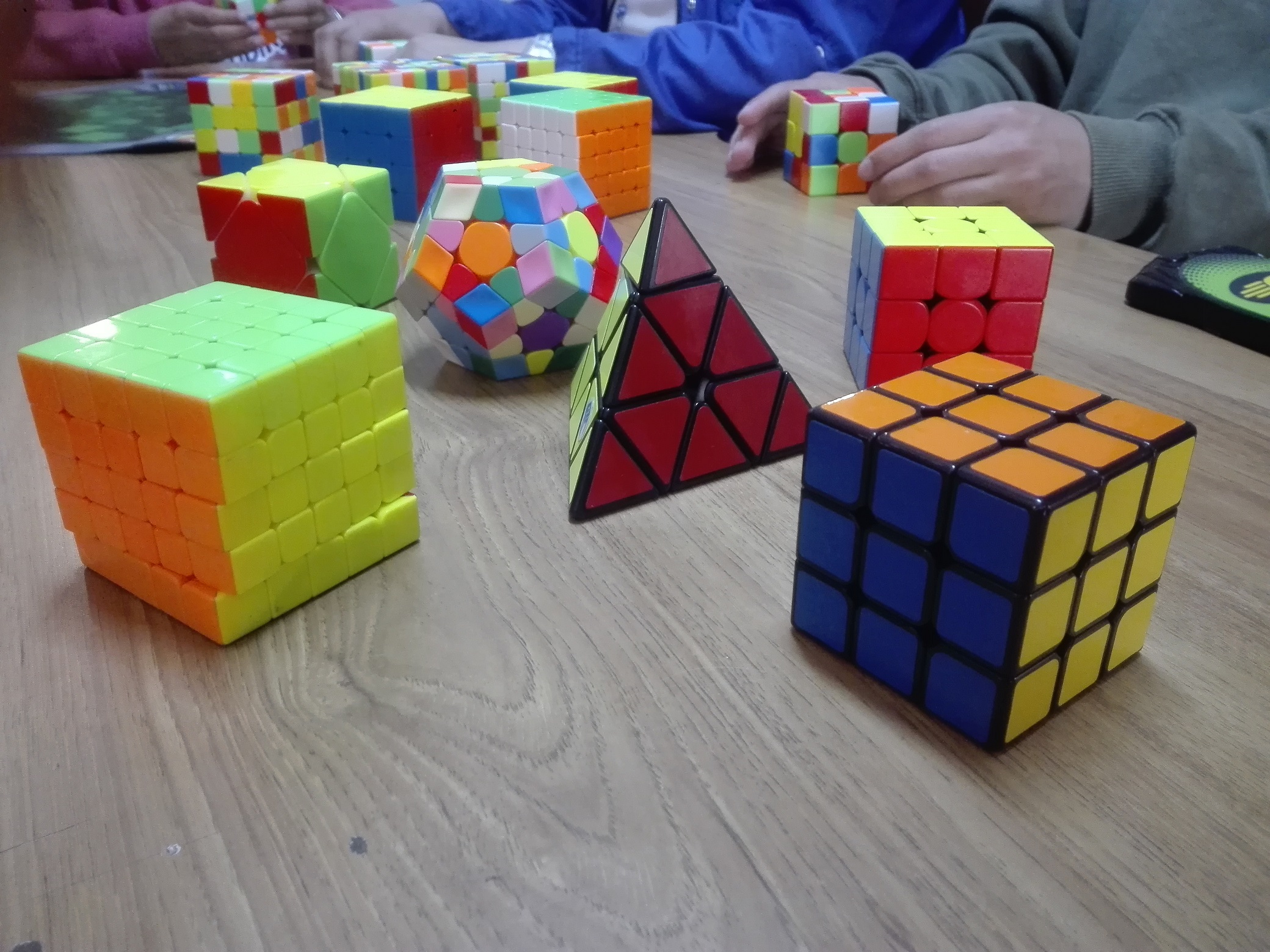 El cubo de rubik es considerado el juguete más vendido del mundo