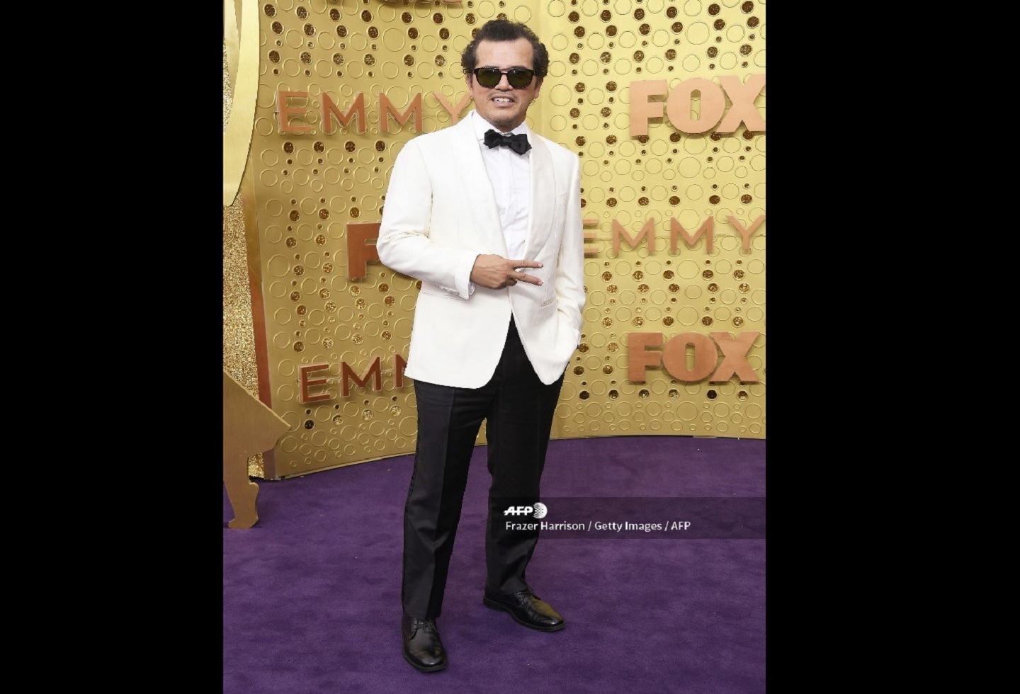 John Leguizamo en los premios Emmy