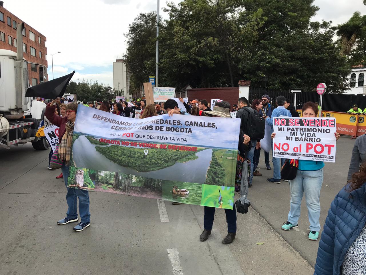 Manifestación contra expedición del POT por decreto