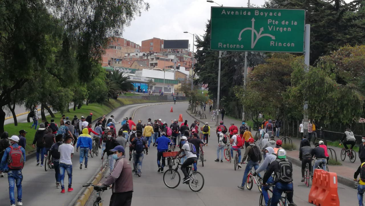 Se tomaron la Avenida Suba en medio de las protestas.