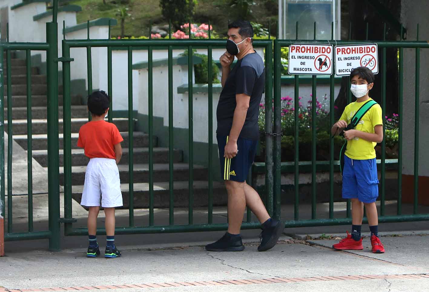 Menores de edad vuelven a la calle en cuarentena / Coronavirus en Colombia