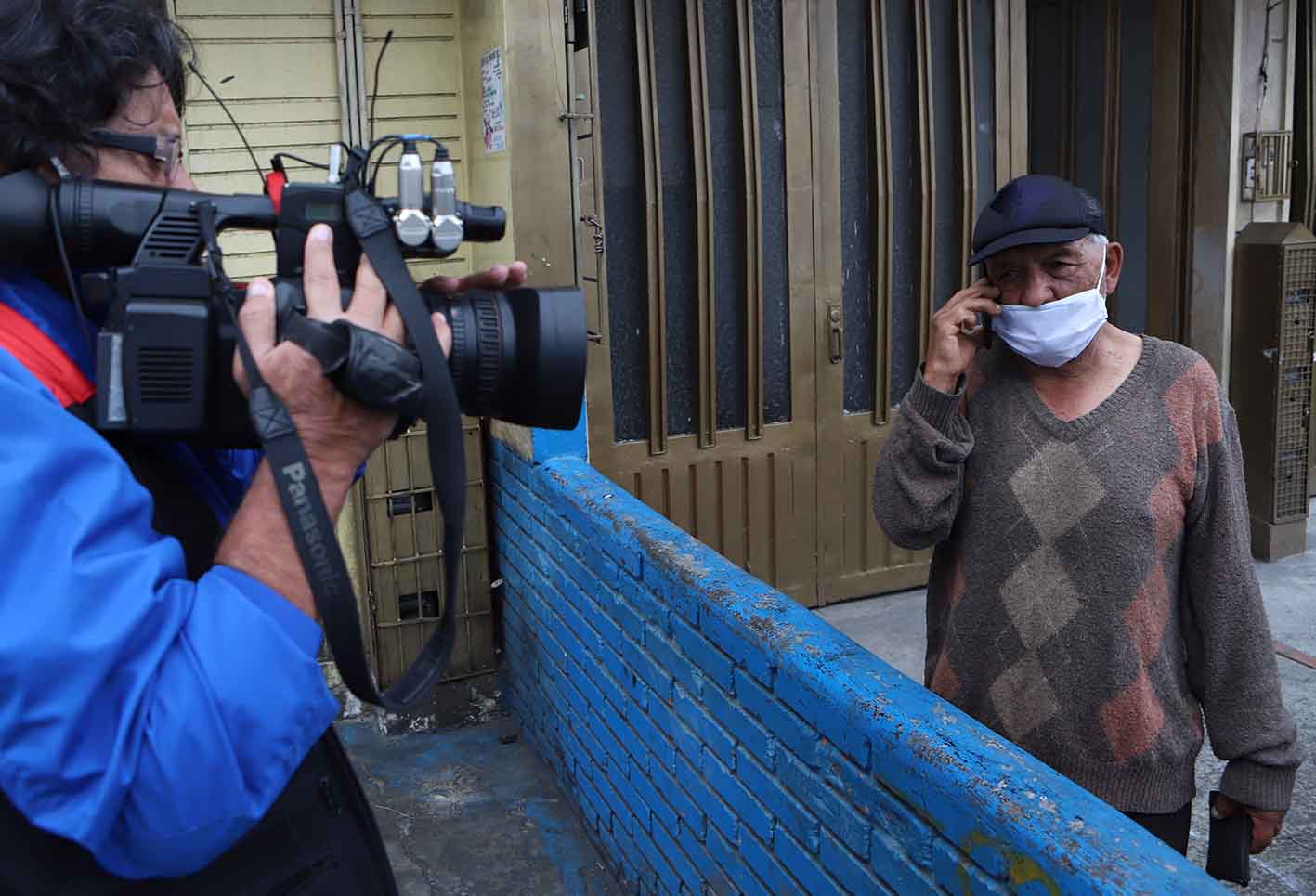 Don Néstor, adulto mayor golpeado por policías por venta ambulante