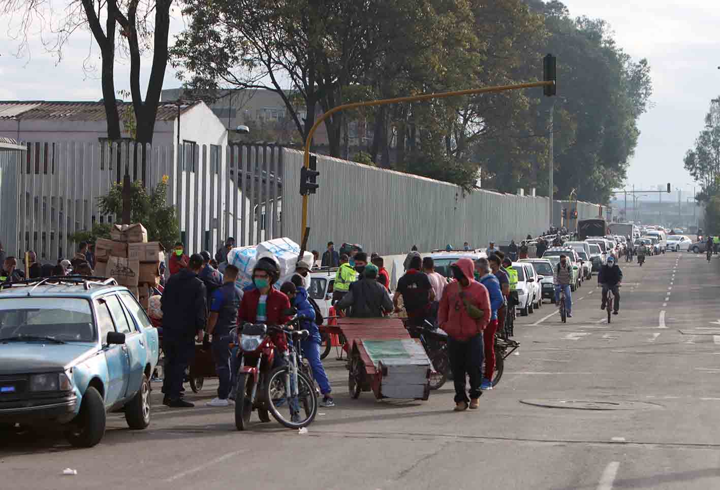 Corabastos, en medio de caos en cuarentena obligatoria en Kennedy / coronavirus en Colombia