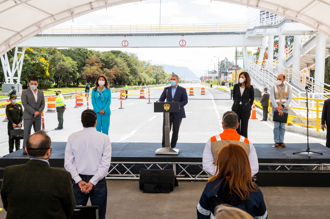 Duque Entregó Obras De Ampliación De La Autopista Norte De Bogotá | RCN ...