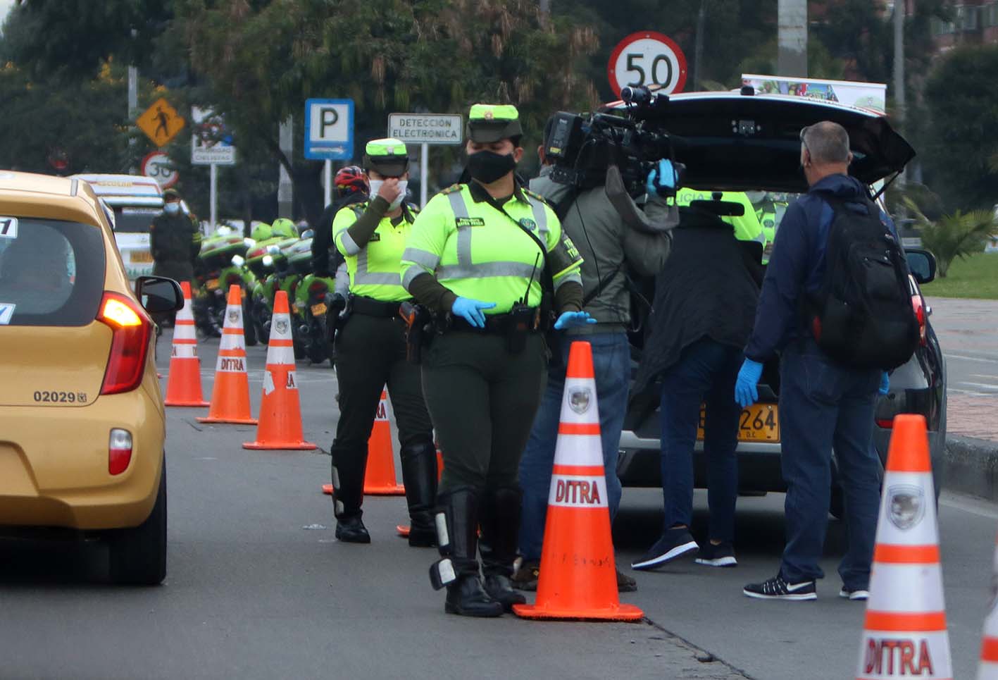 Multas a infractores - pico y placa en Bogotá - Policía de Tránsito