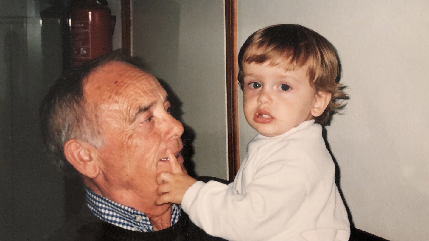 Julián Arrufat y su abuelo