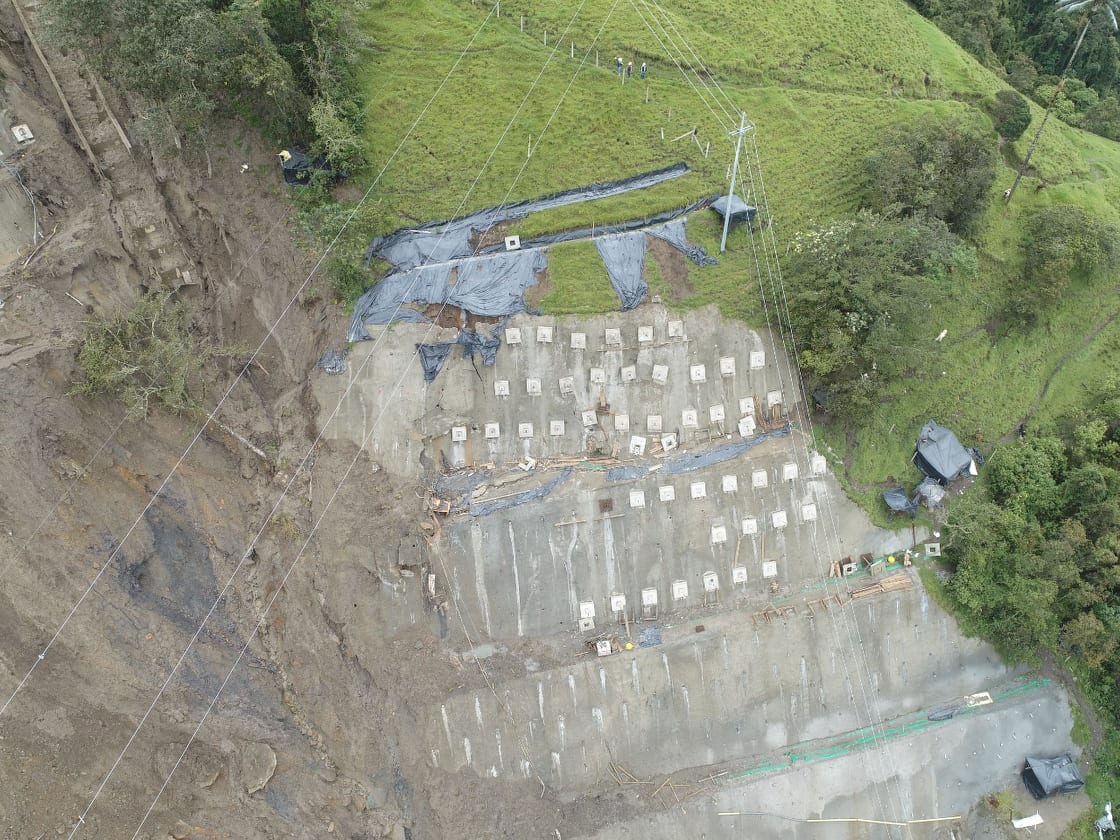 Derrumbes vía La Línea - Archivo RCN Radio Quindío