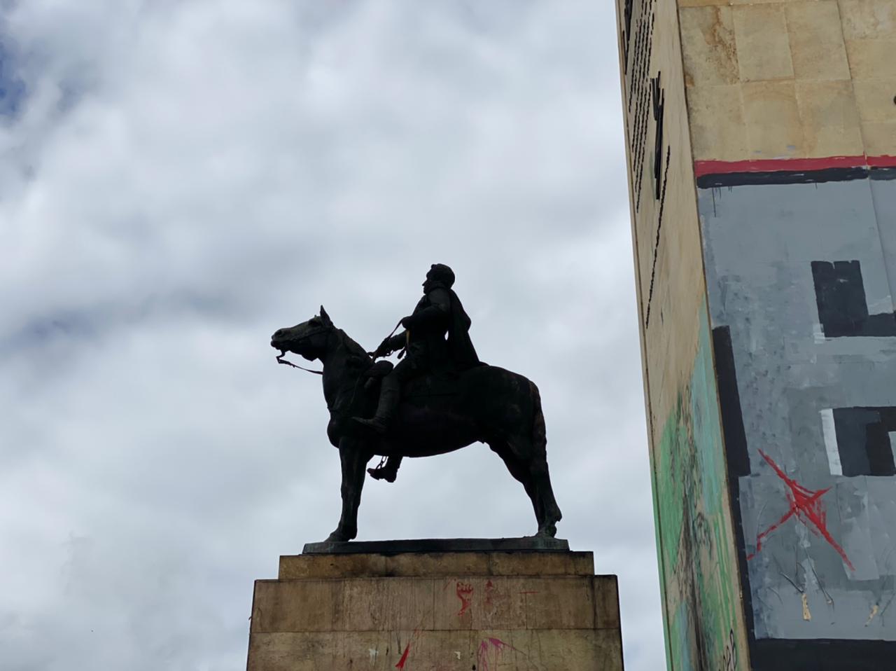 Los Héroes