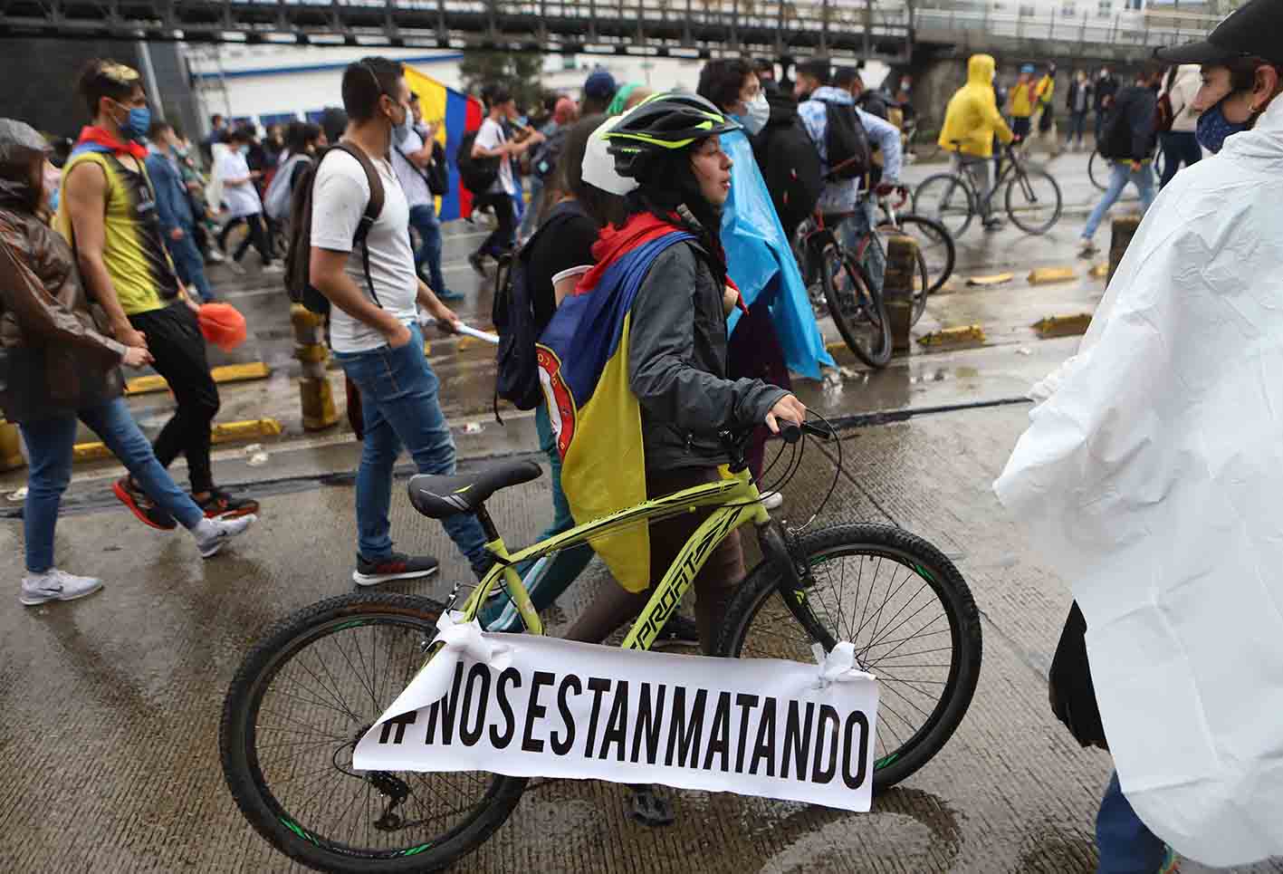 Paro nacional Colombia carteles exhibidos en manifestaciones RCN Radio