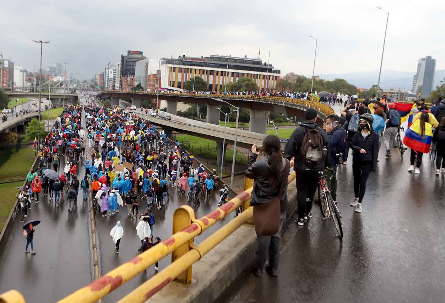 Paro nacional 5 de mayo: manifestantes marcharon por calles de Bogotá