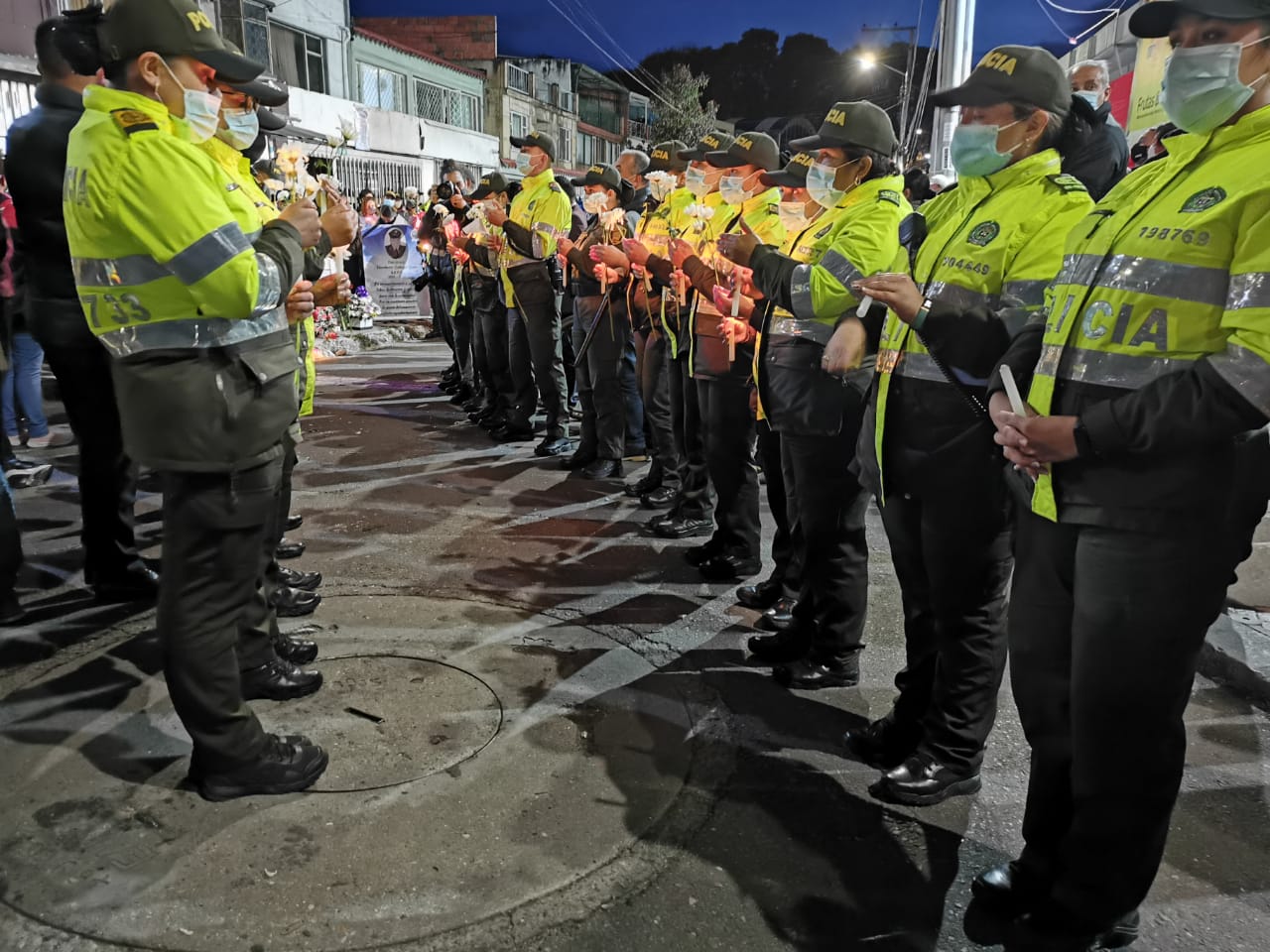 PLANTÓN POLICÍA ASESINADO