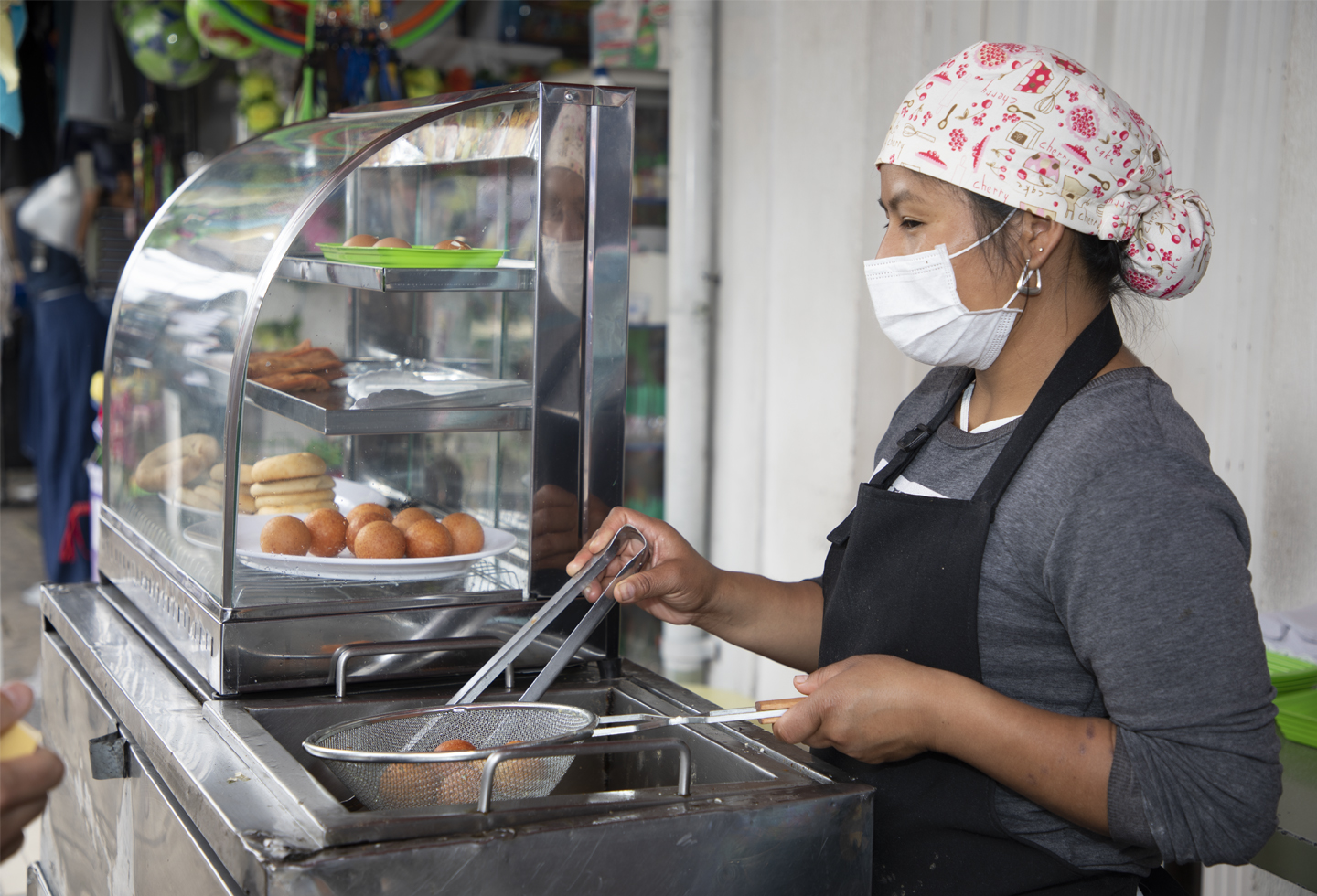 Mujeres trabajando Mujeres trabajando