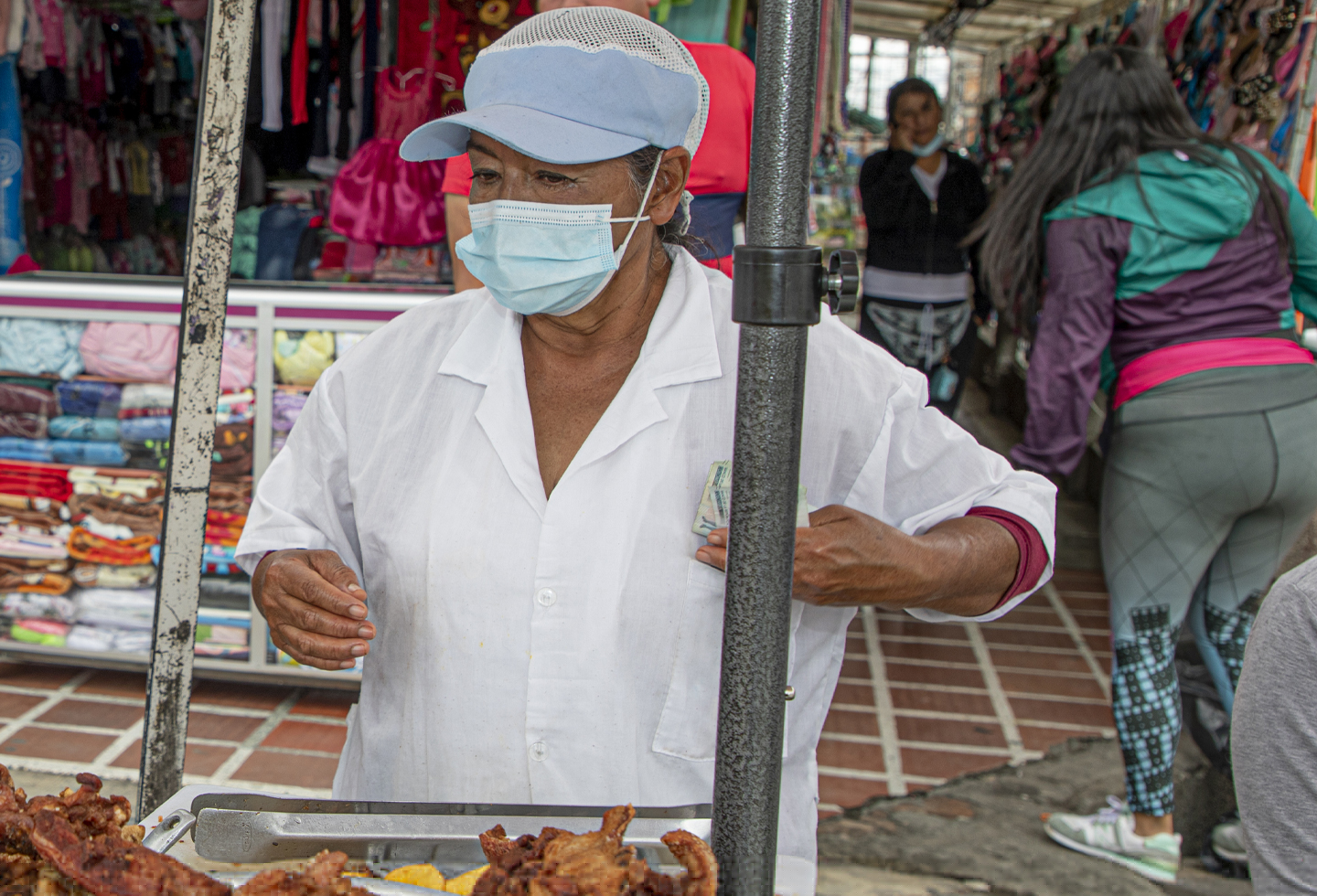 Mujeres trabajando Mujeres trabajando