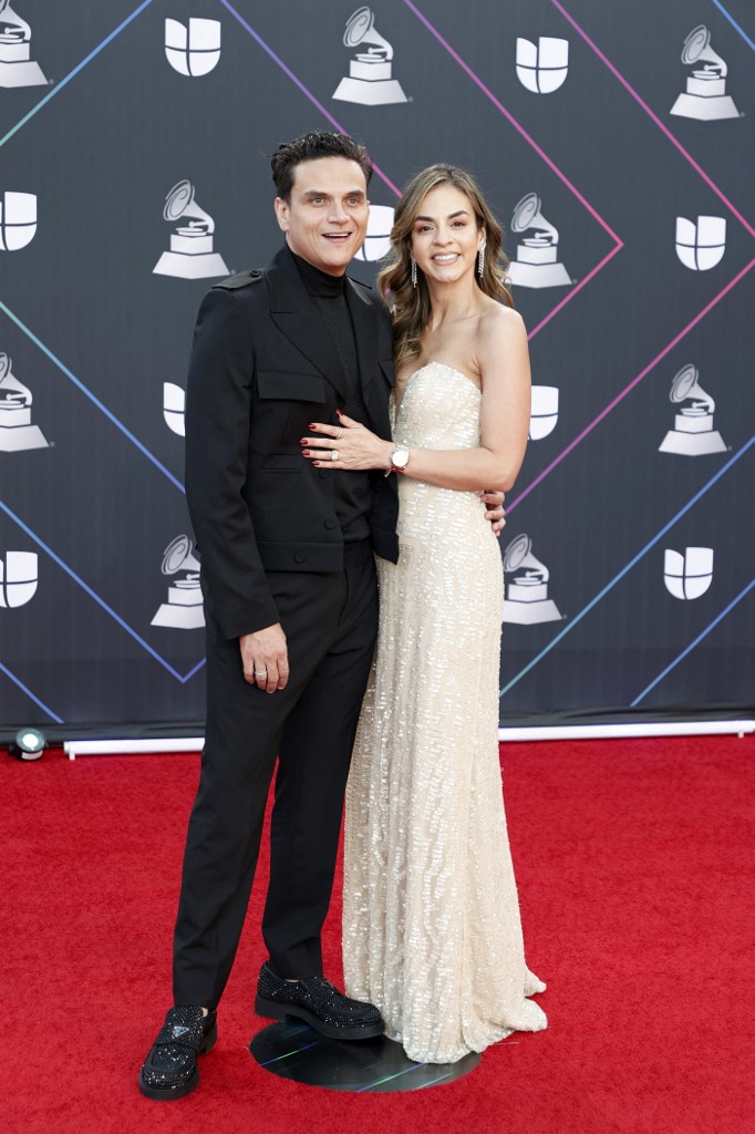 Silvestre Dangond y Pieri Avendaño