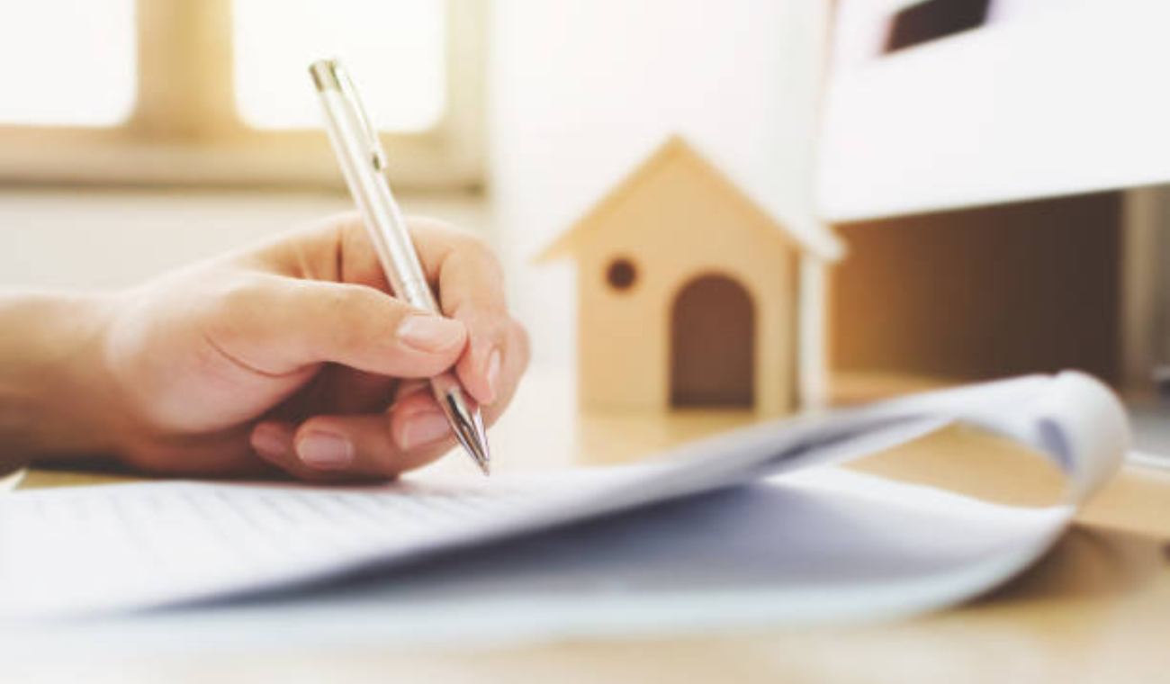 ¿Cuánto dinero hay que tener demás para adquirir los documentos de una vivienda? Tramites y documentos para adquirir una vivienda