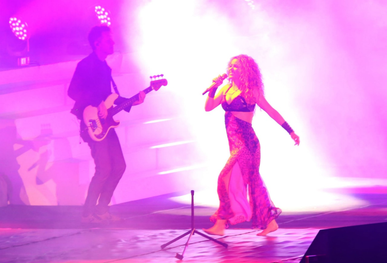 Shakira Shakira