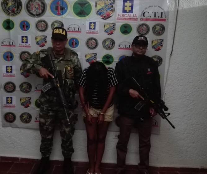 Alias 'La Bruja', presunta extorsionista capturada en Valledupar Presunta extorsionista capturada en Valledupar