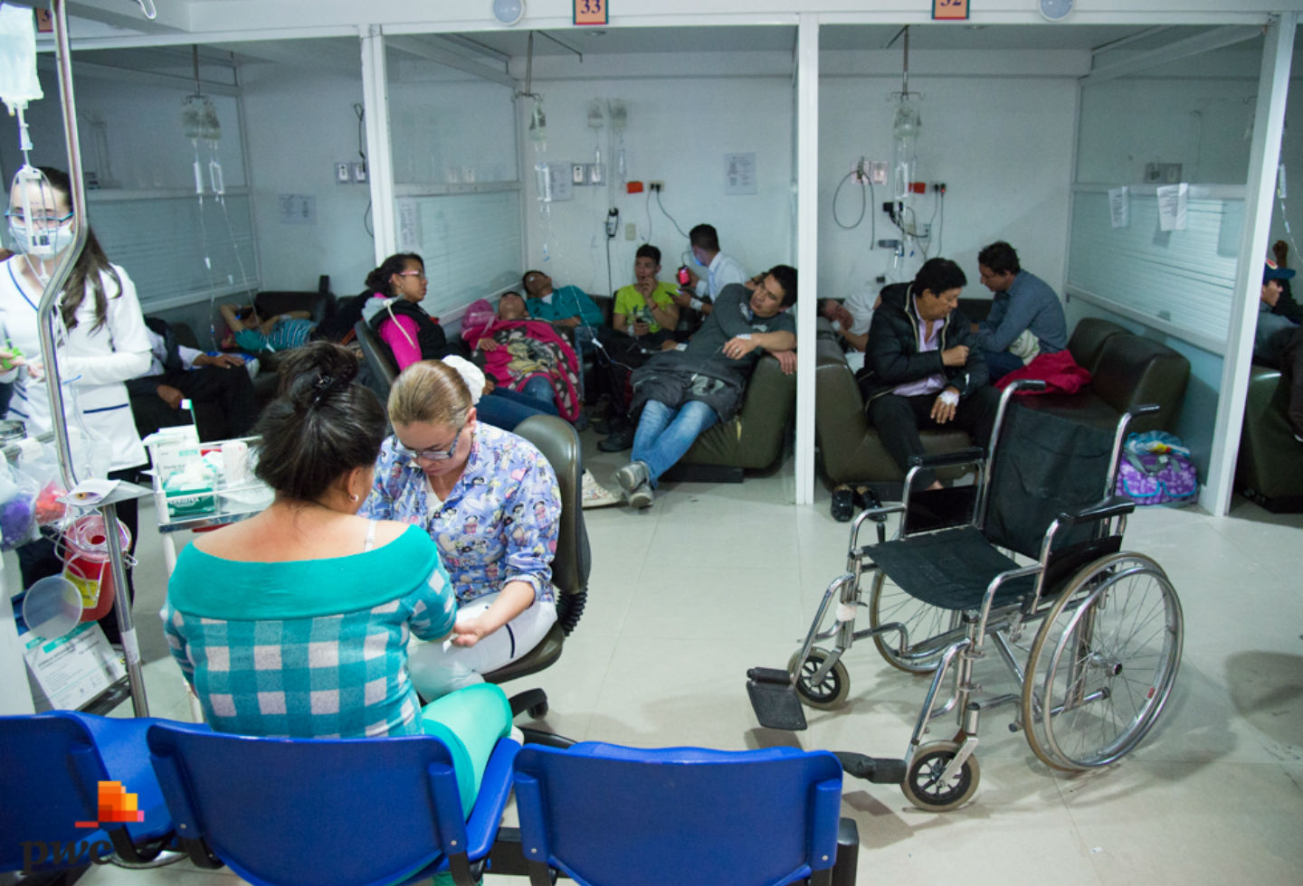 Pacientes esperan una solución a los problemas en el sistema de salud.