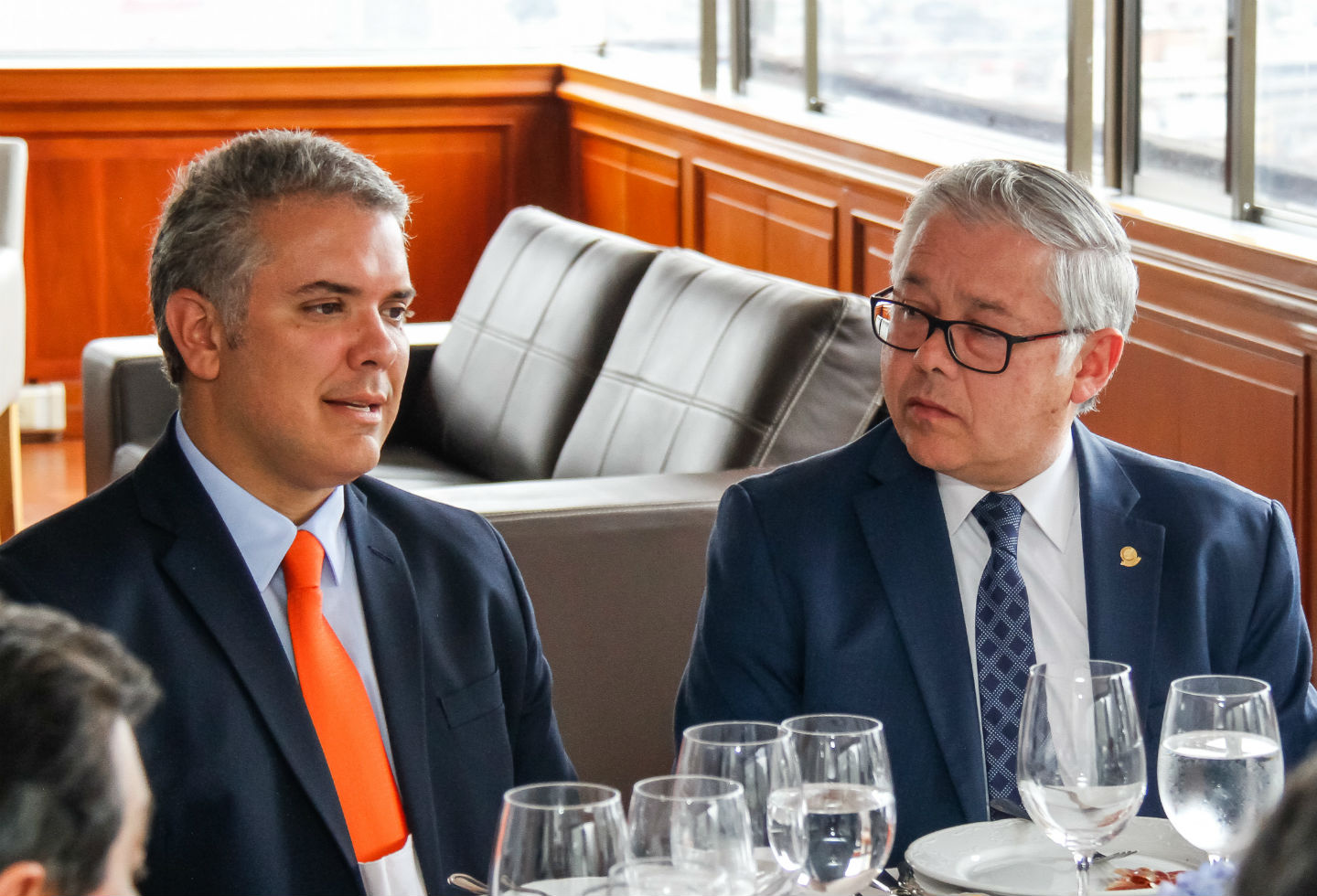 El presidente Iván Duque junto a José Luis Barceló.