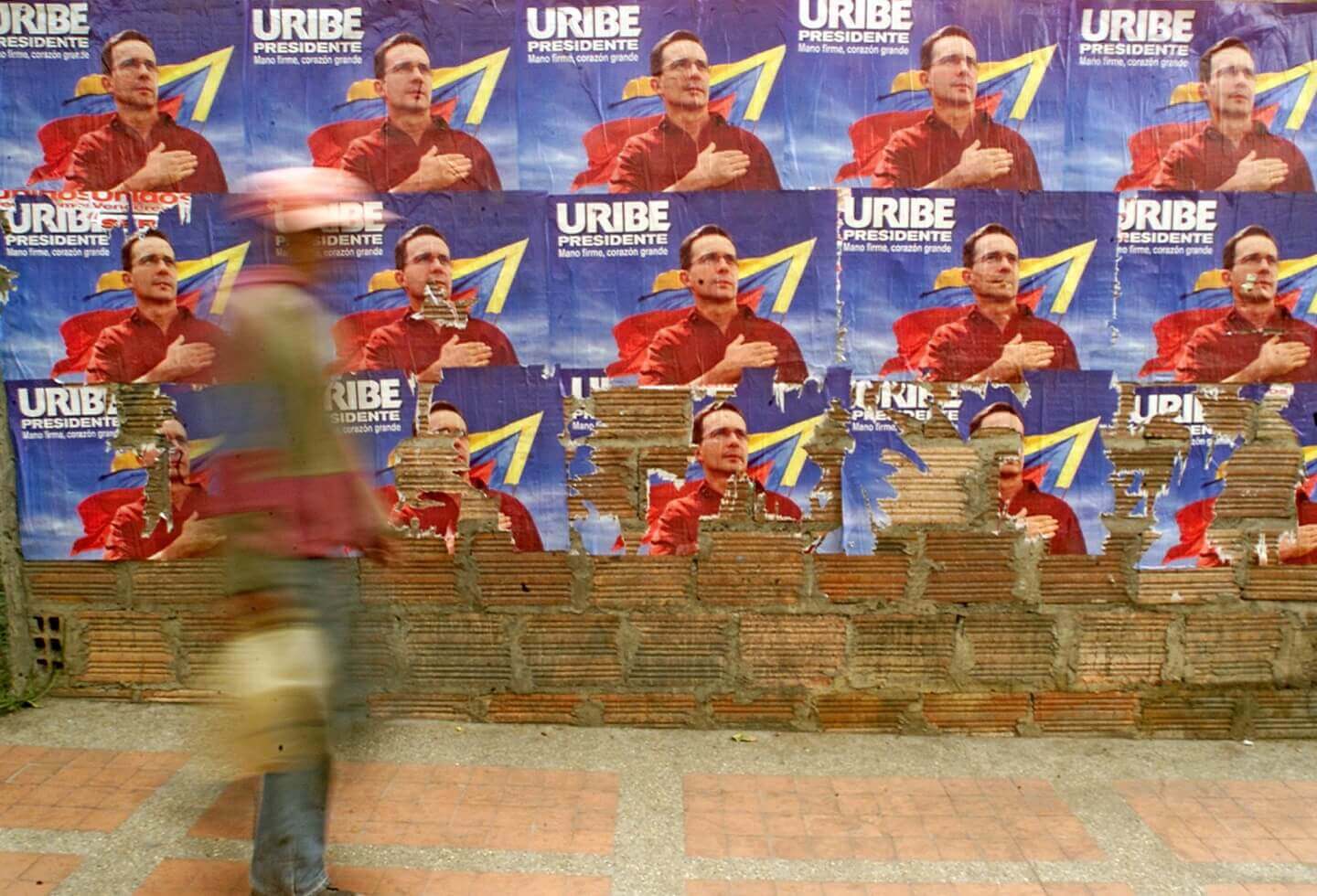 campaña de Uribe en 2002