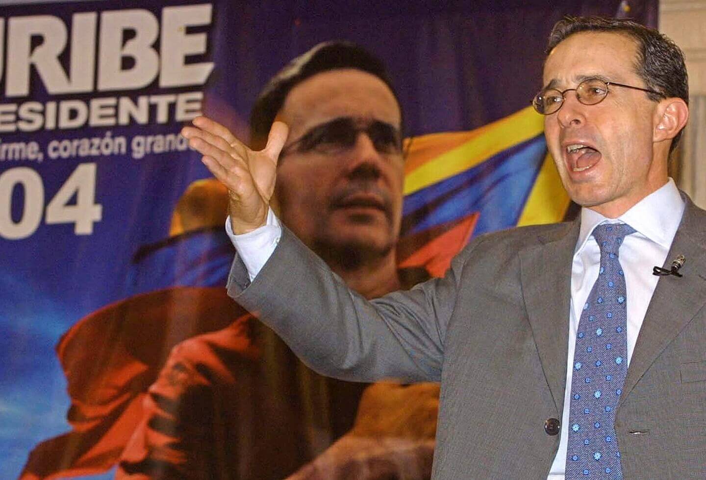 campaña de Uribe en 2002