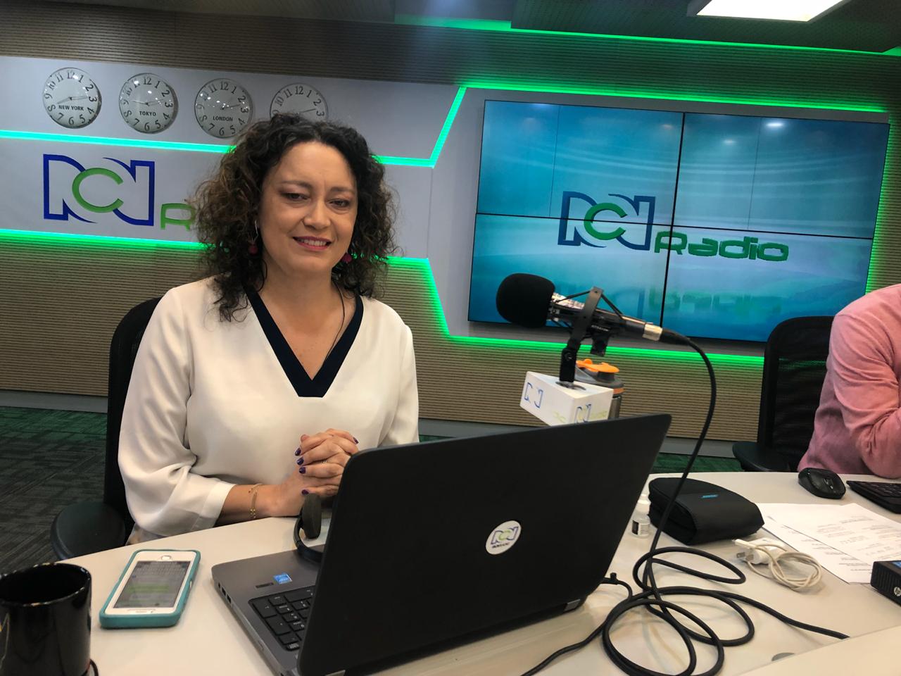 La senadora Angélica Lozano La senadora Angélica Lozano