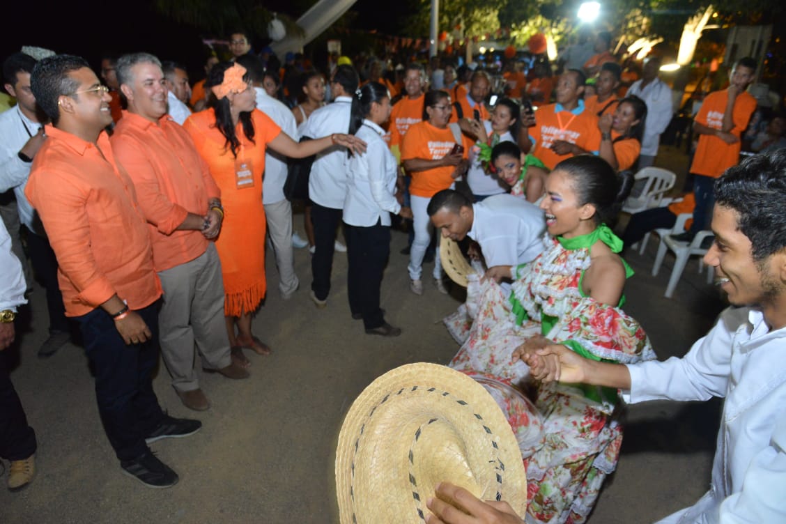 Muestras folclóricas acompañaron la visita presidencial Muestras folclóricas acompañaron la visita presidencial