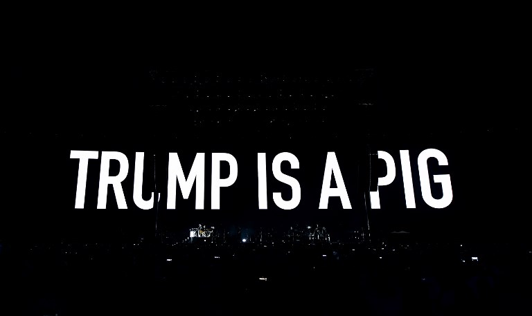 'Trump es un cerdo'; mensaje en uno de los concierto de Roger Waters