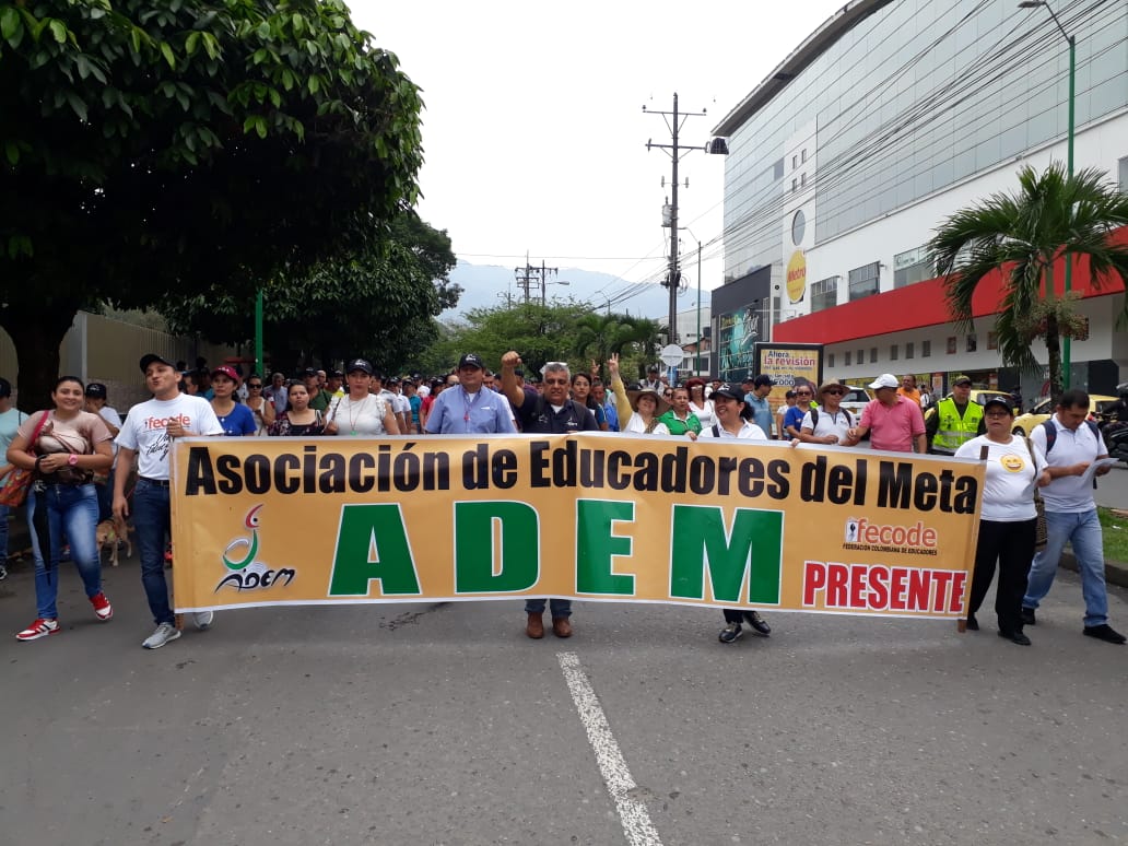 Profesores protestaron en Villavicencio.
