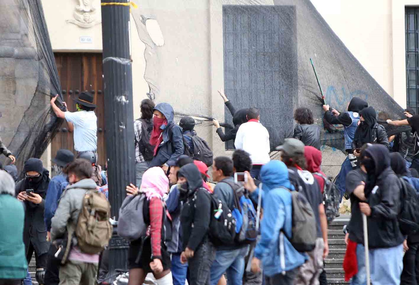 Manifestaciones en la Plaza de Bolívar 25 de abril de 2019