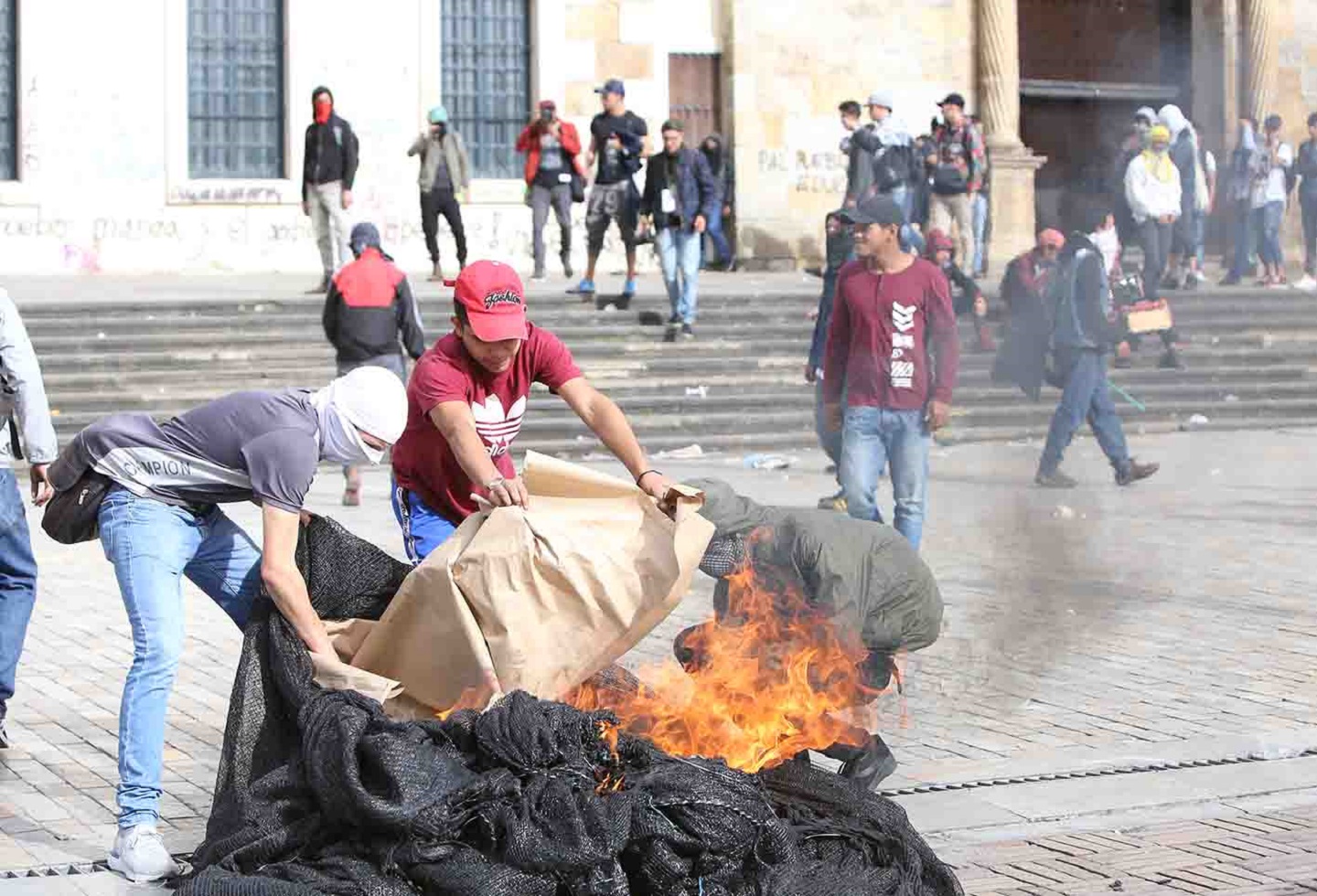 Manifestaciones en la Plaza de Bolívar 25 de abril de 2019