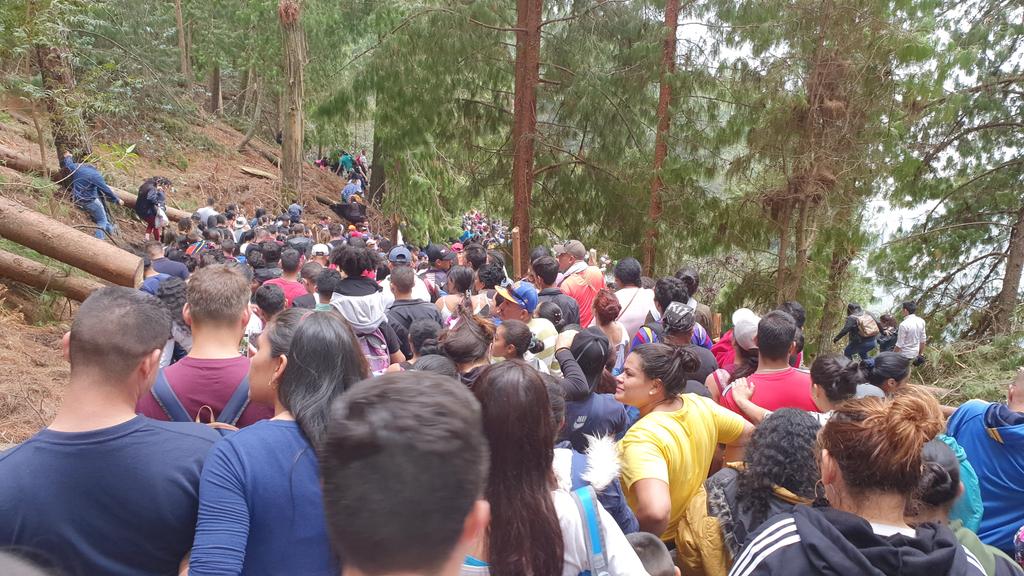 Sendero peatonal de Monserrate, Viernes Santo