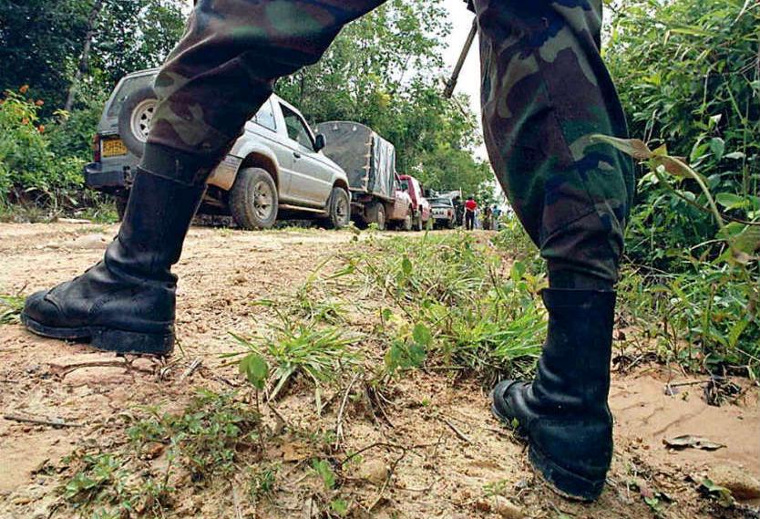 Ejército auxilia a presunto guerrillero herido en operativo en Arauca - RCN Radio