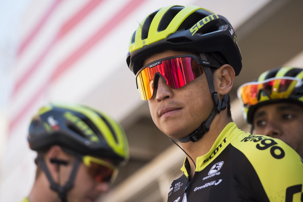 Esteban Chaves firma su renovación con el Mitchelton Scott ...