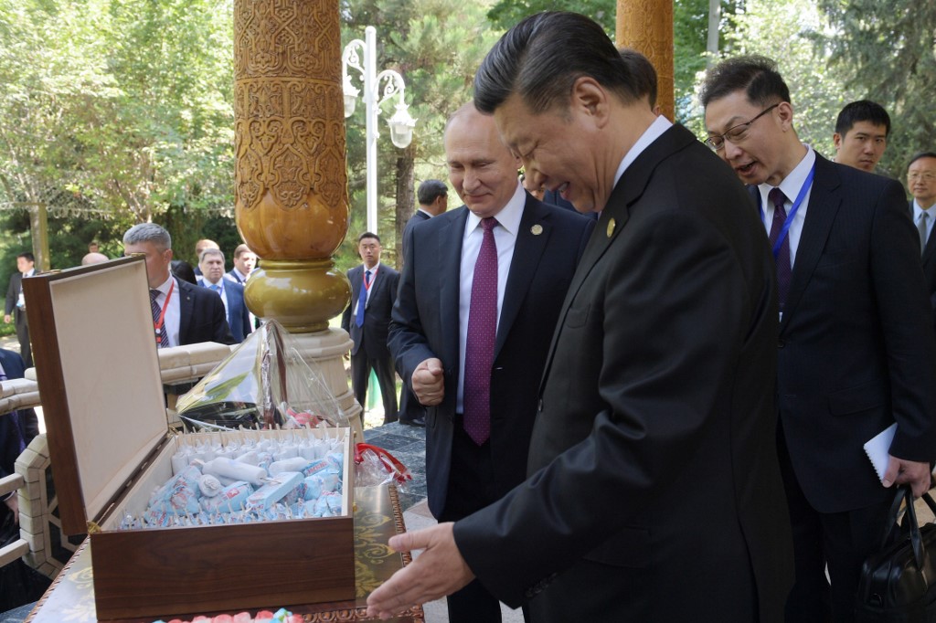 Putin le regala helados a Xi