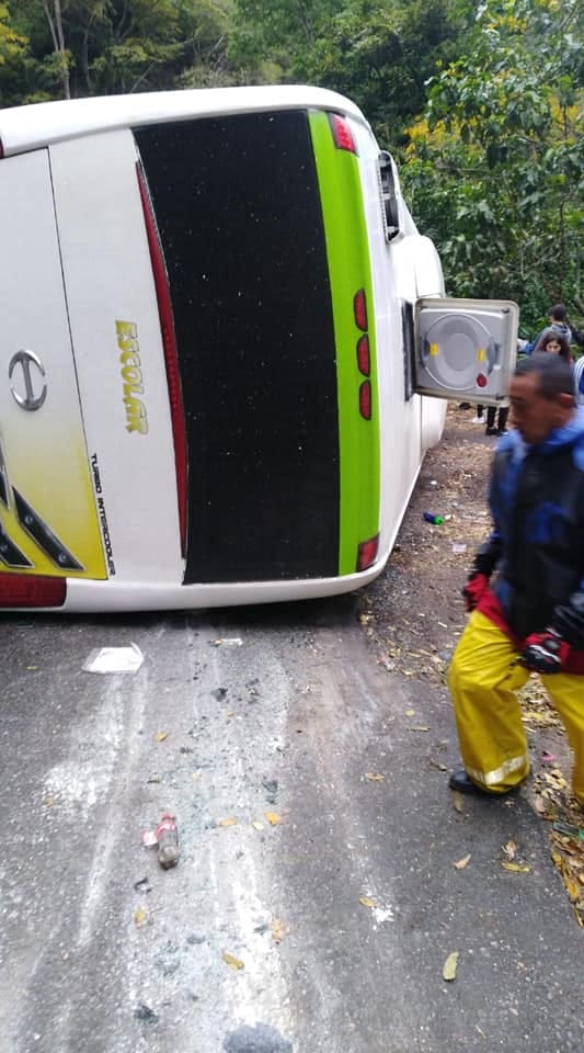 Siete Personas Heridas Tras Choque Múltiple En La Vía Bogotá Girardot