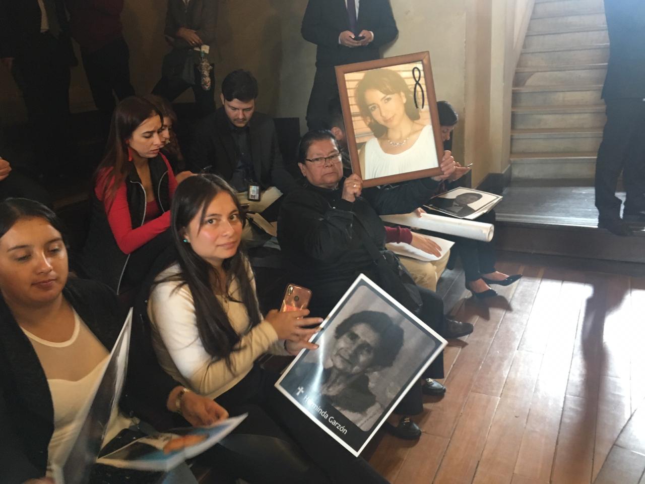 Familiares de personas fallecidas por asbesto.